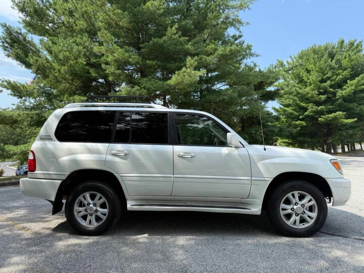 2004 Lexus LX 470