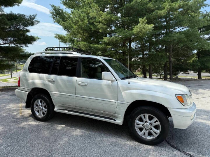 2004 Lexus LX 470