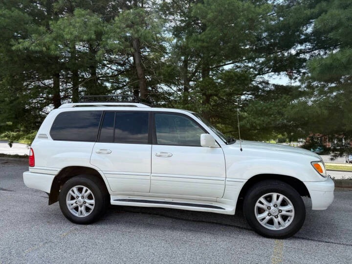 2004 Lexus LX 470