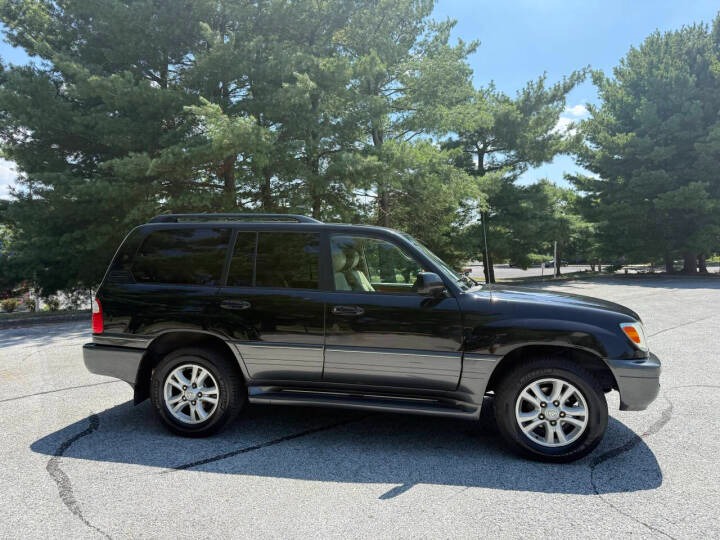 2004 Lexus LX 470