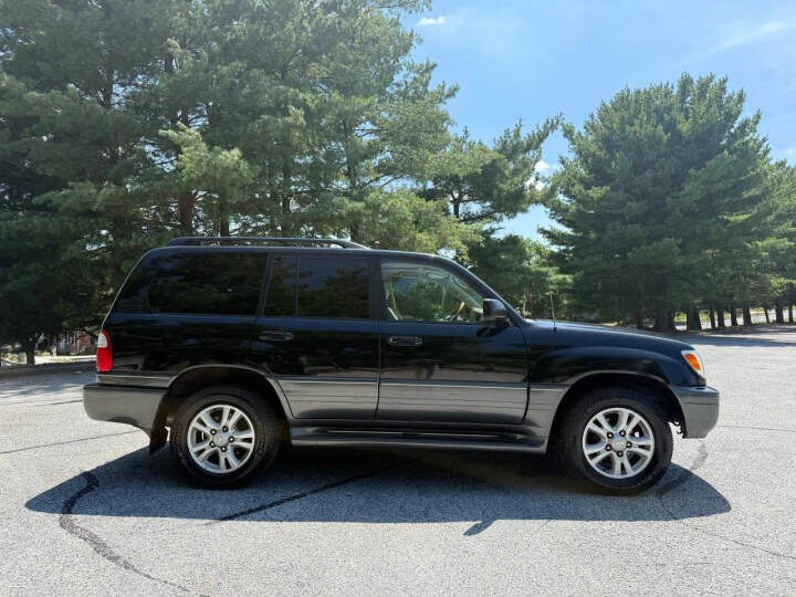 2004 Lexus LX 470
