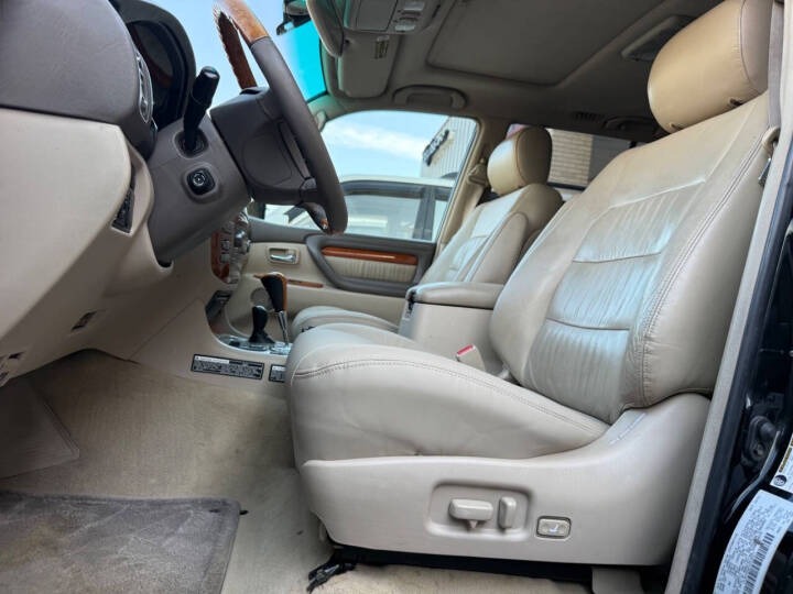 2004 Lexus LX 470