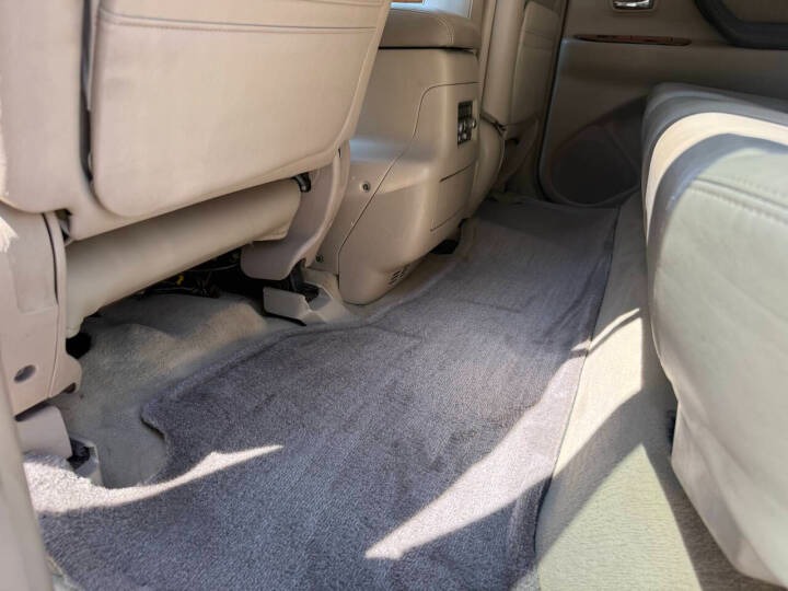 2004 Lexus LX 470