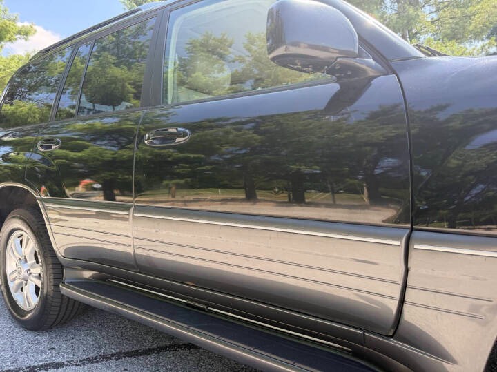 2004 Lexus LX 470