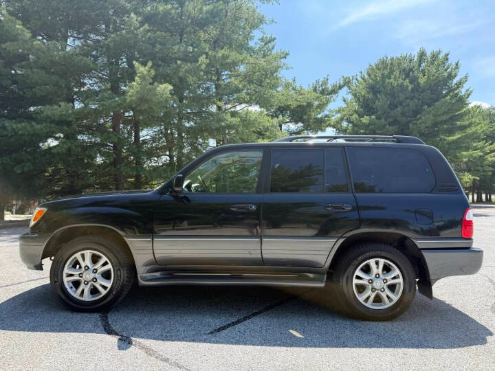 2004 Lexus LX 470