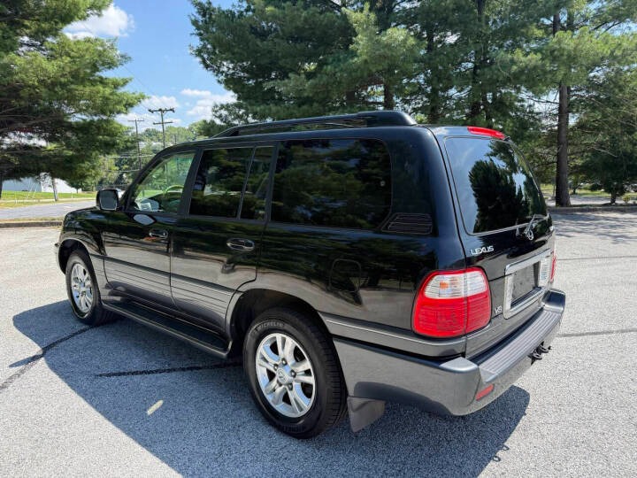 2004 Lexus LX 470