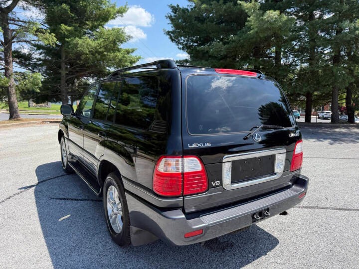 2004 Lexus LX 470