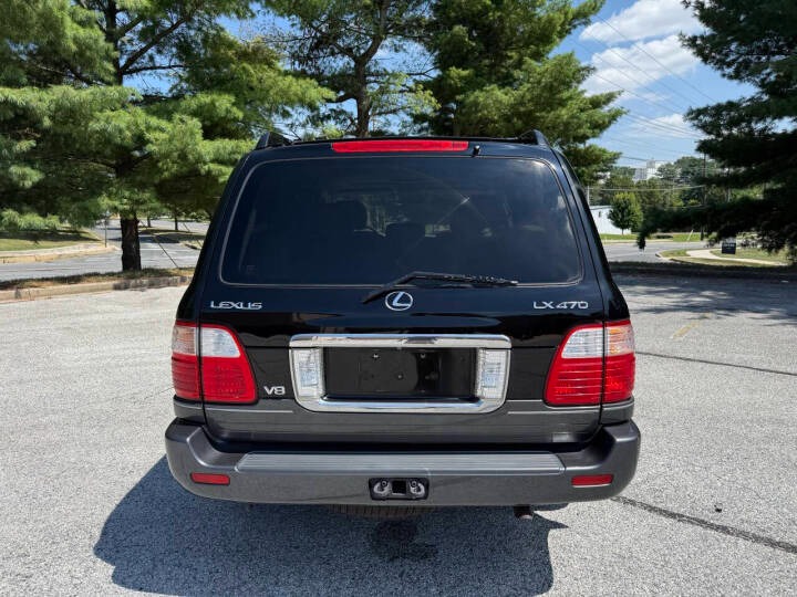 2004 Lexus LX 470