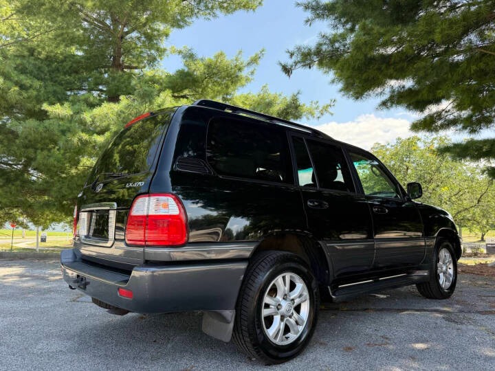 2004 Lexus LX 470