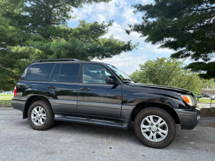 2004 Lexus LX 470