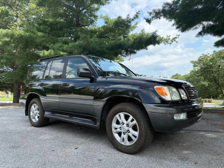 2004 Lexus LX 470