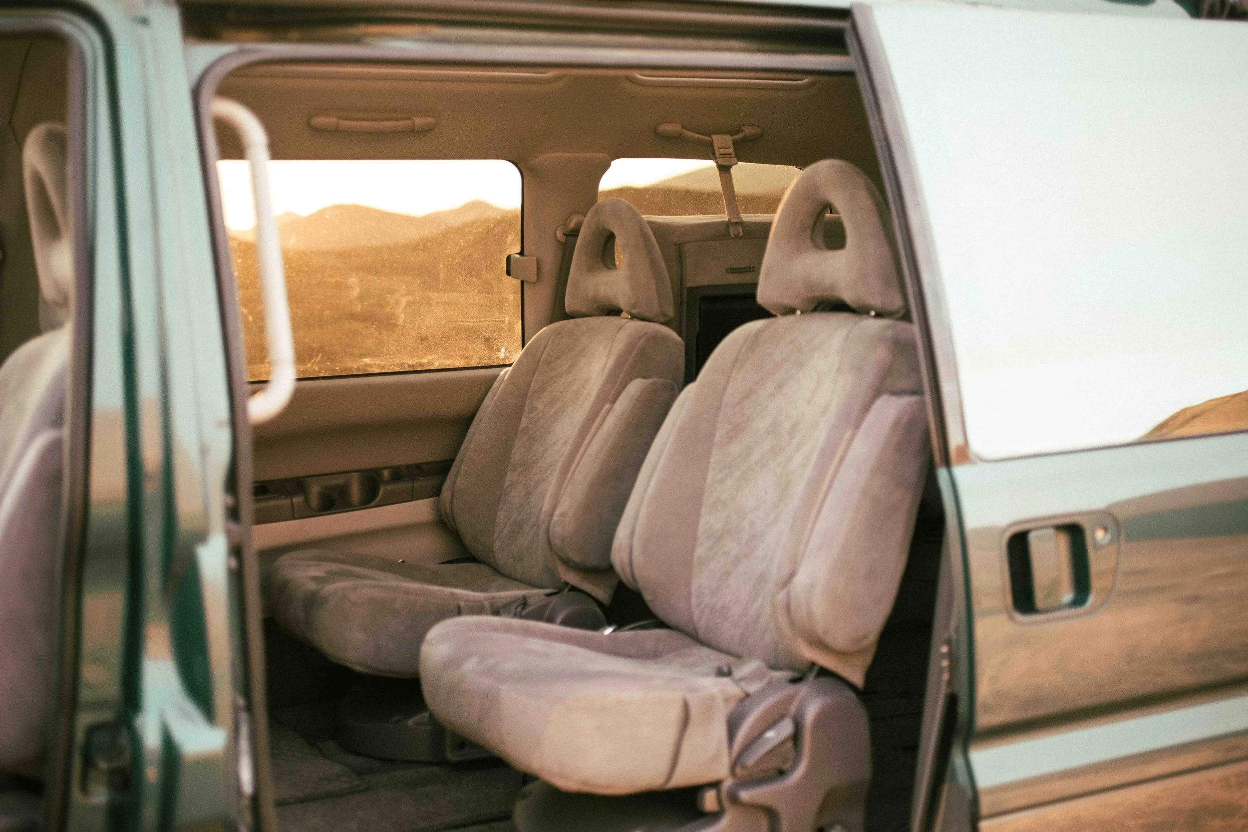 Reserved: 1997 Mitsubishi Delica L400 Space Gear