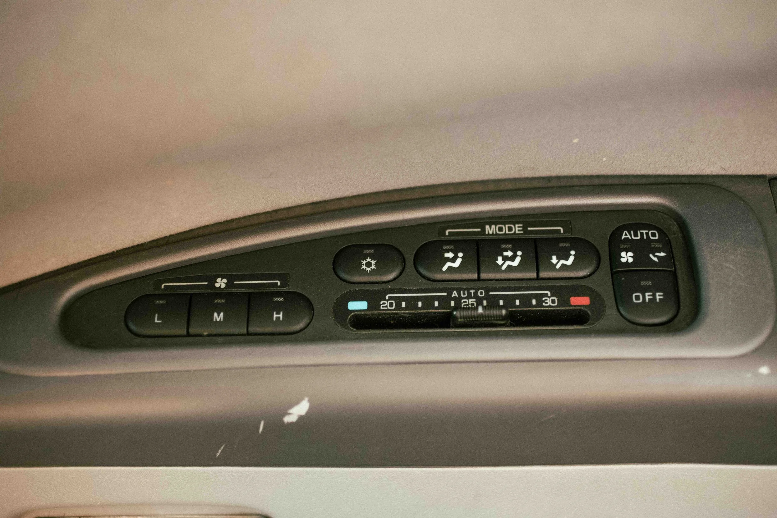Reserved: 1997 Mitsubishi Delica L400 Space Gear
