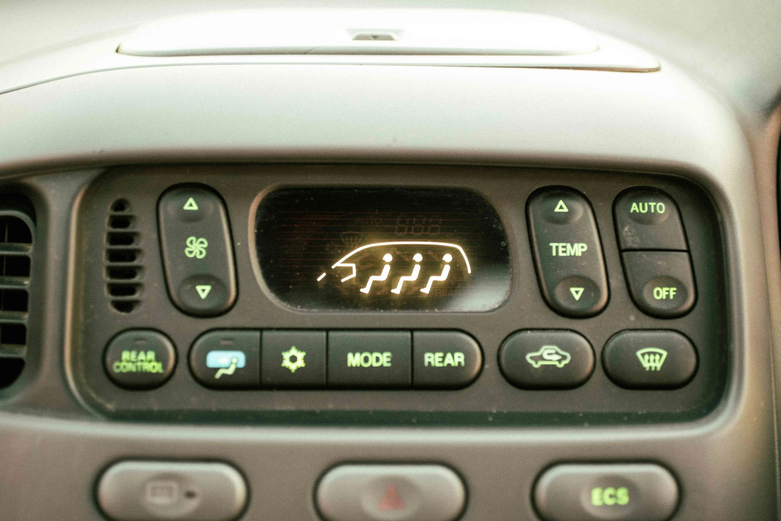 Reserved: 1997 Mitsubishi Delica L400 Space Gear