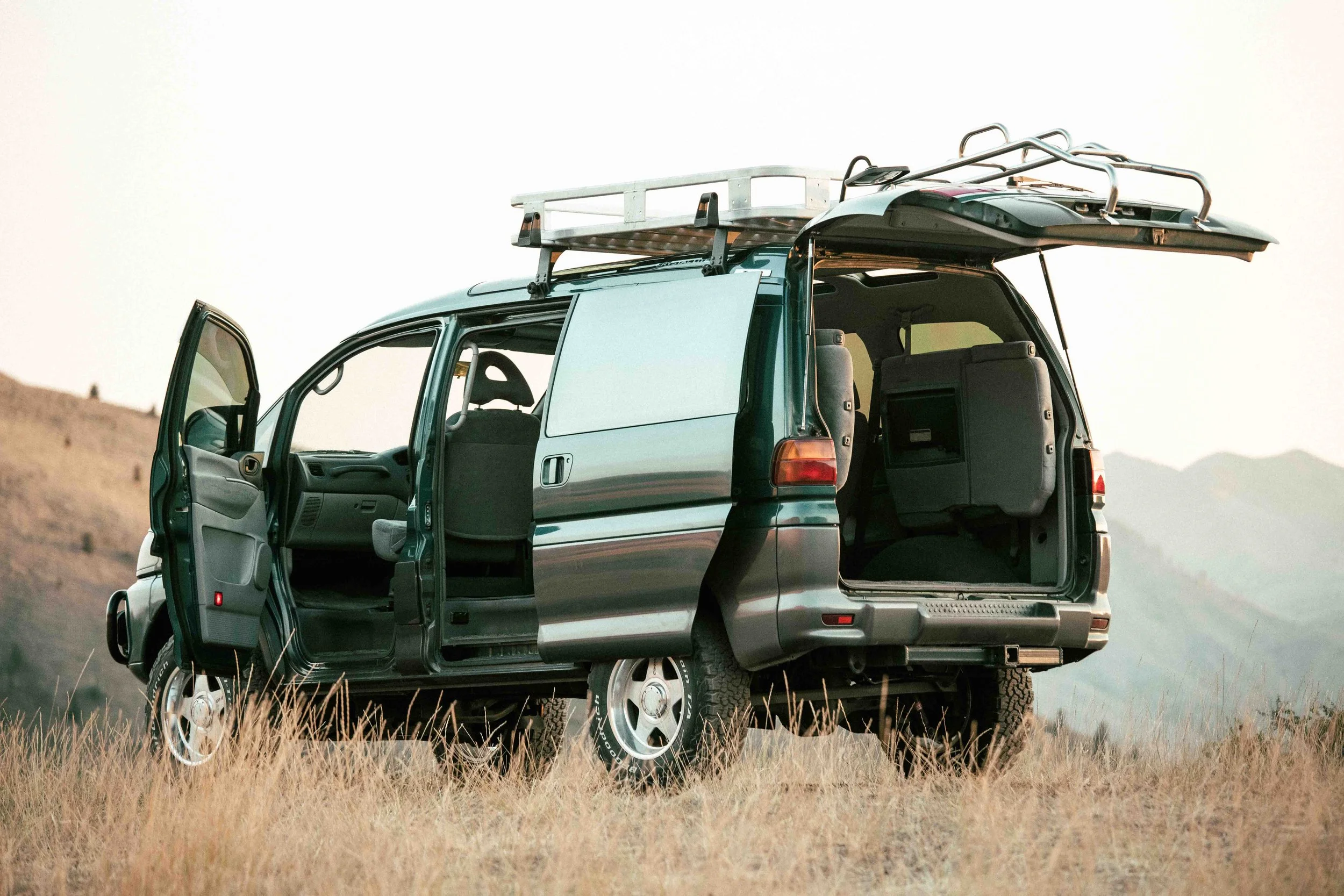Reserved: 1997 Mitsubishi Delica L400 Space Gear