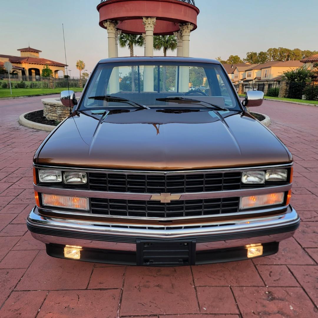 1989 Chevrolet C1500 Silverado - 3