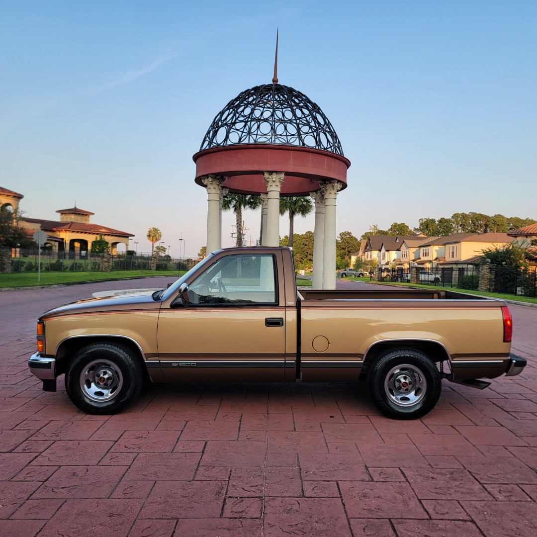 1989 Chevrolet C1500 Silverado - 2