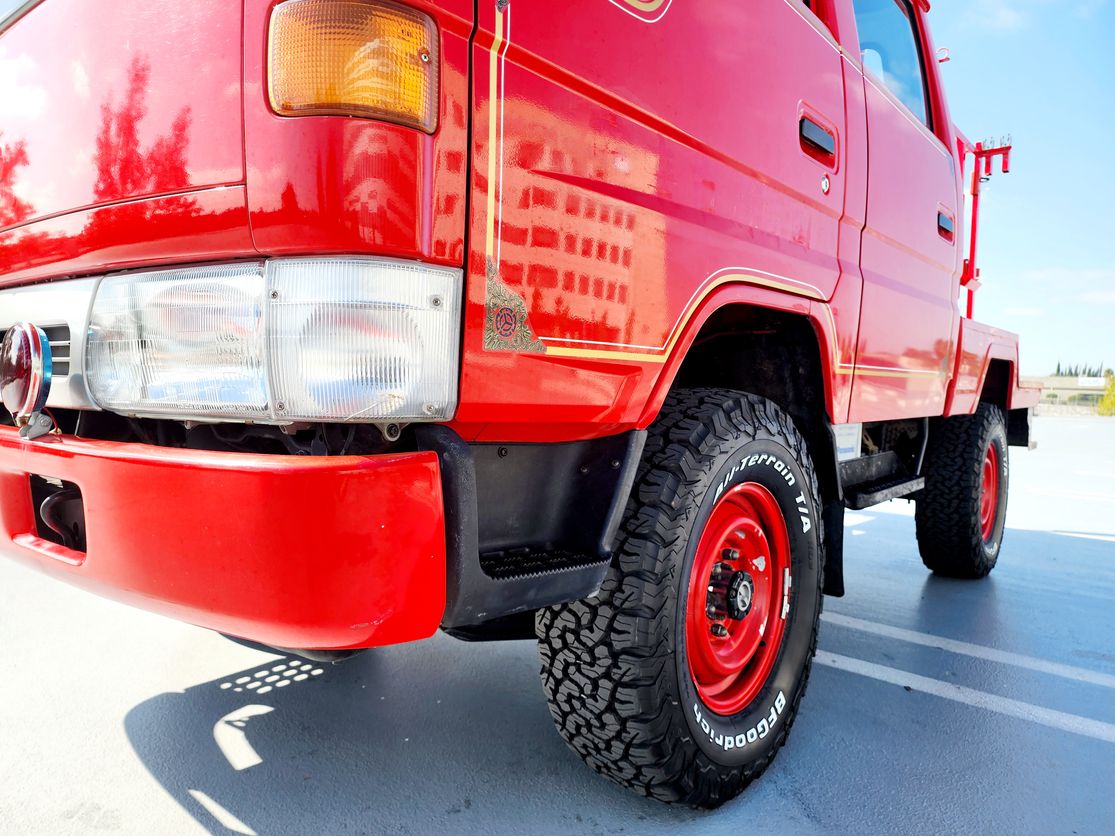 Sold: 1995 Toyota ToyoAce Firetruck