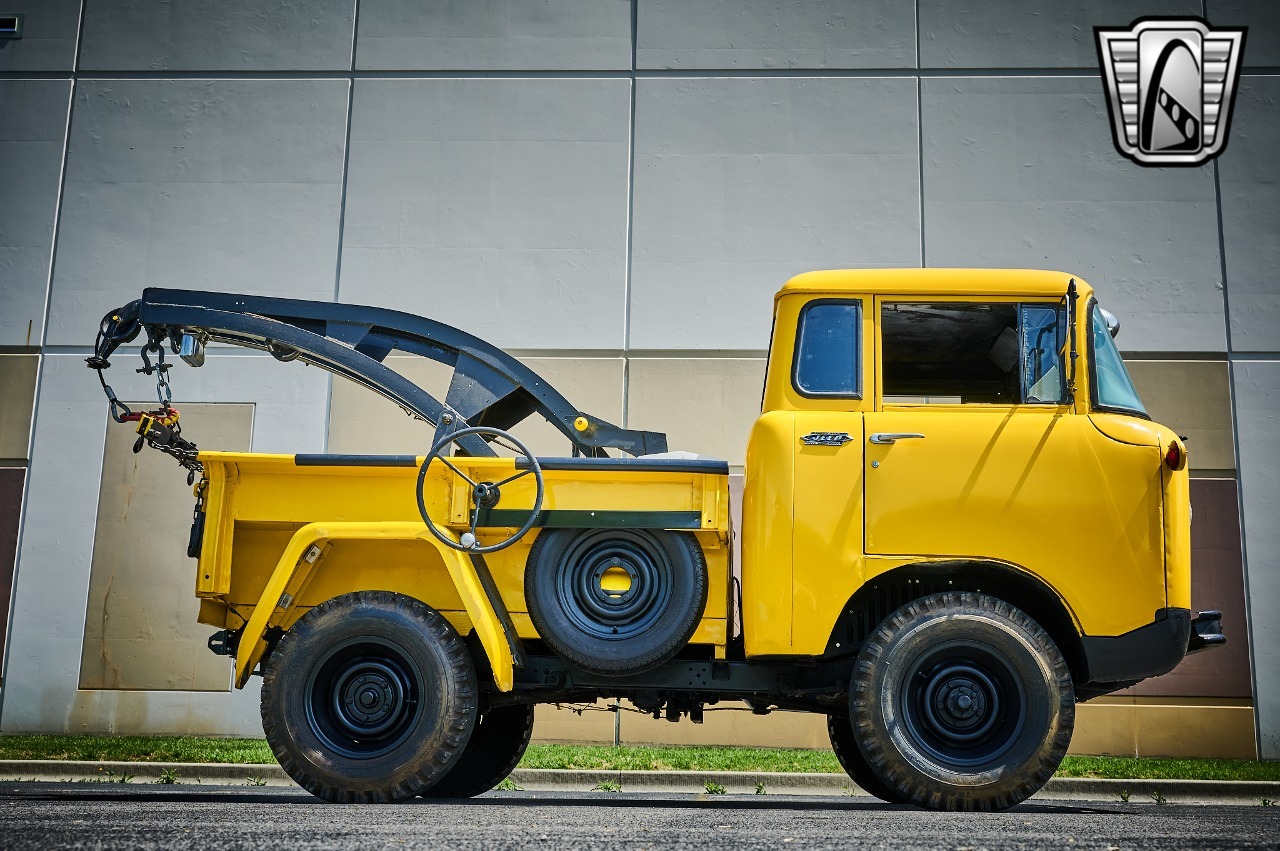 1960 Jeep FC-150 Tow Truck