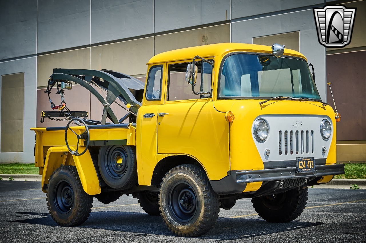 1960 Jeep FC-150 Tow Truck