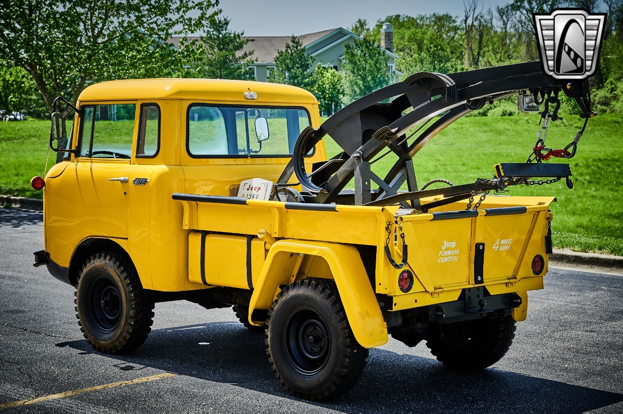 1960 Jeep FC-150 Tow Truck
