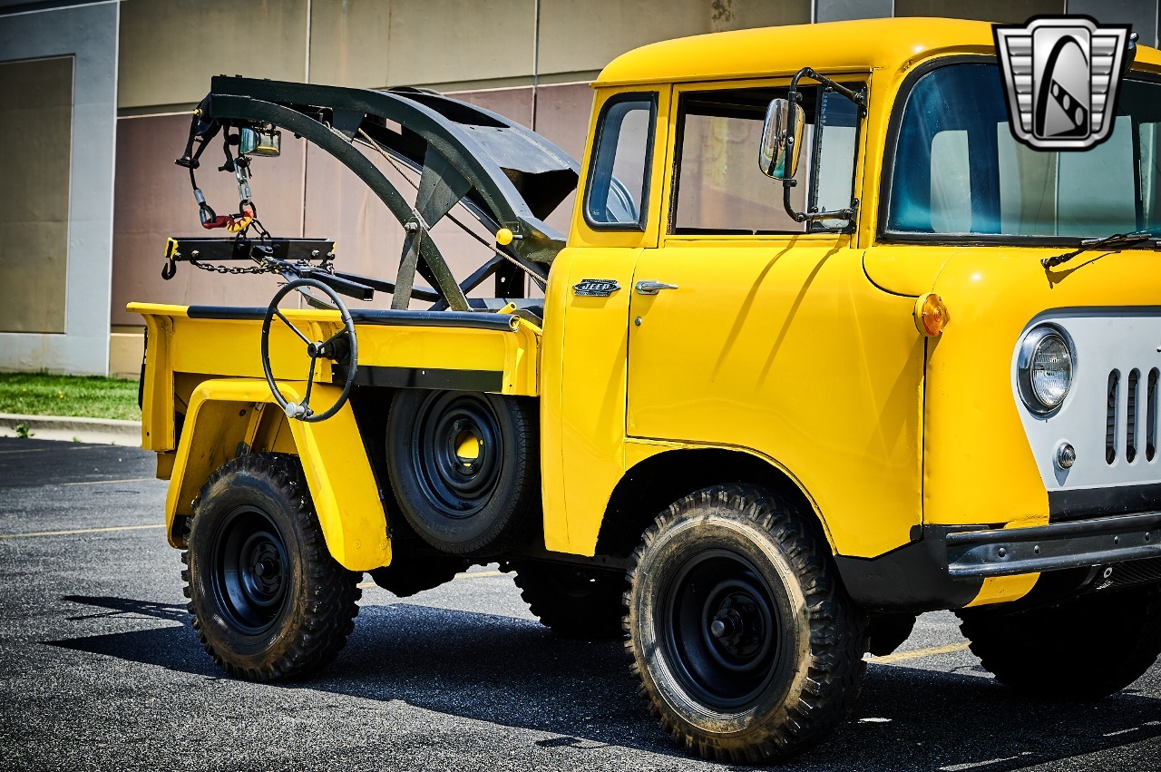 1960 Jeep FC-150 Tow Truck