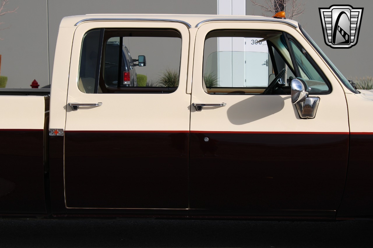 1989 GMC C3500 Crew Cab Dually