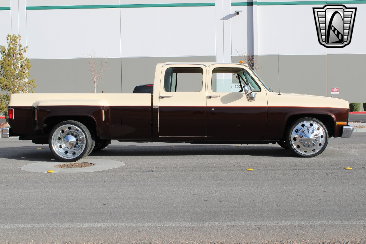 1989 GMC C3500 Crew Cab Dually