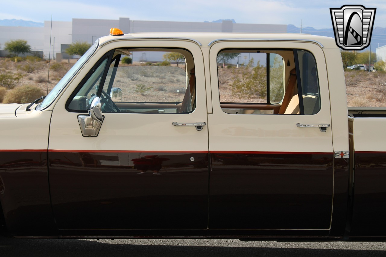 1989 GMC C3500 Crew Cab Dually