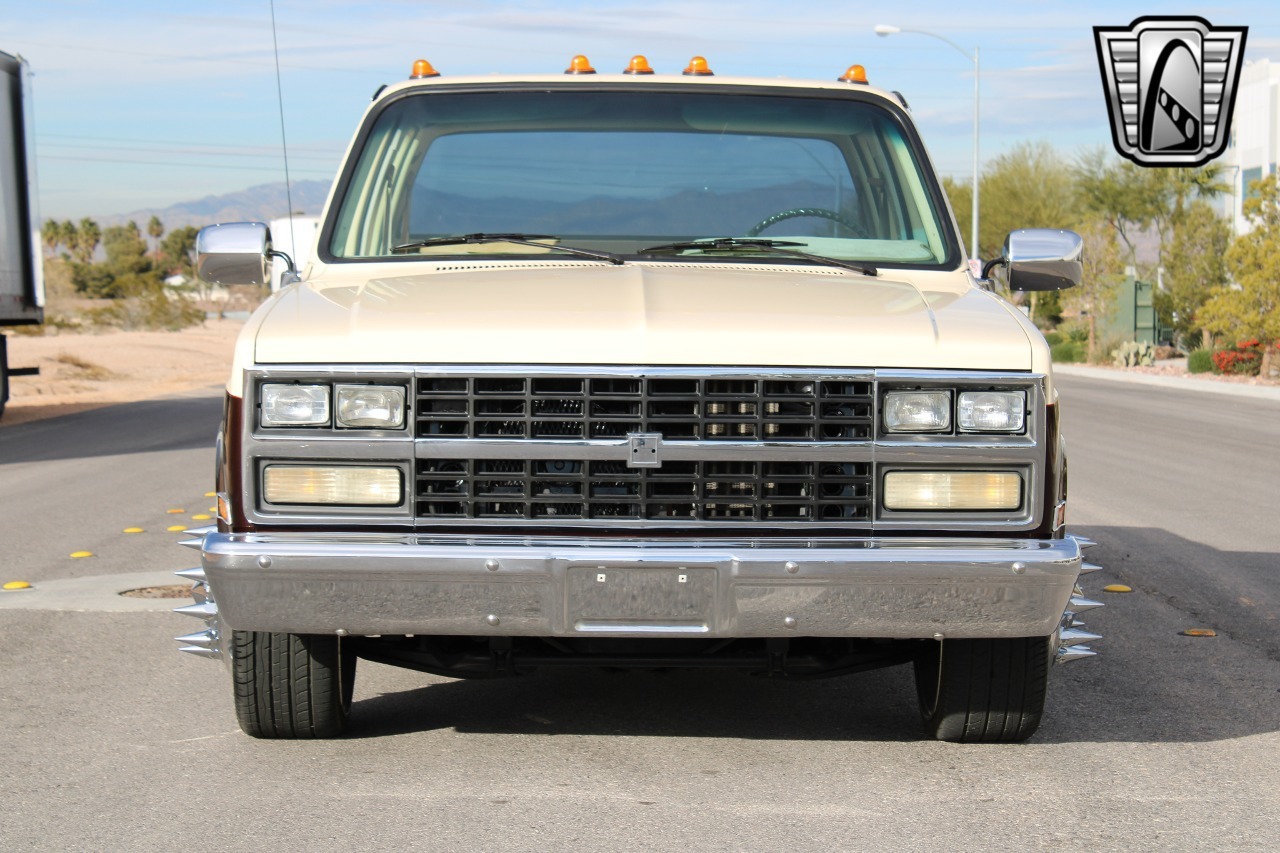 1989 GMC C3500 Crew Cab Dually