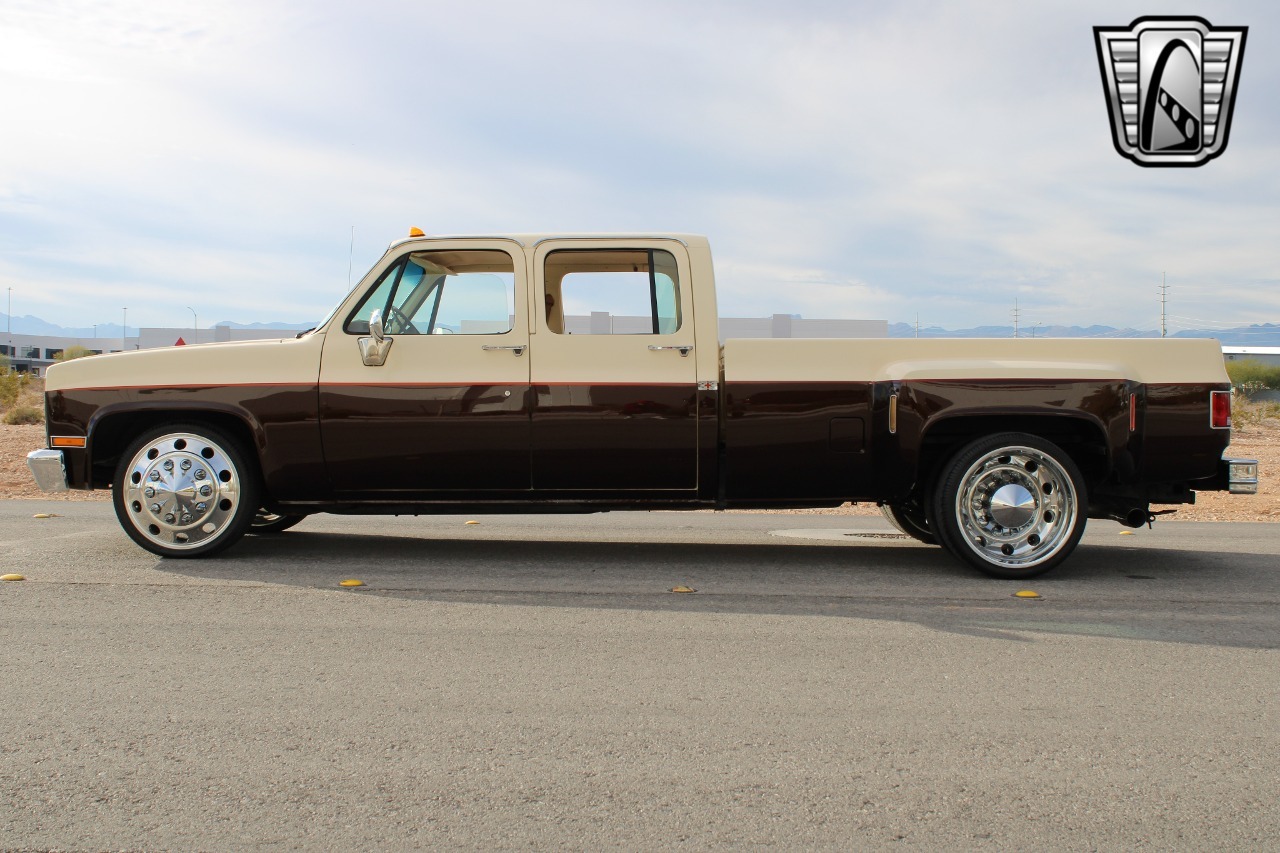 1989 GMC C3500 Crew Cab Dually