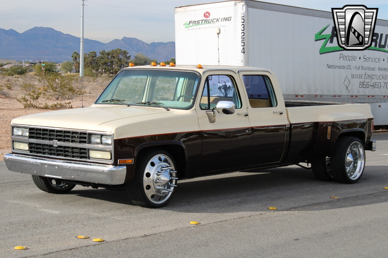 1989 GMC C3500 Crew Cab Dually