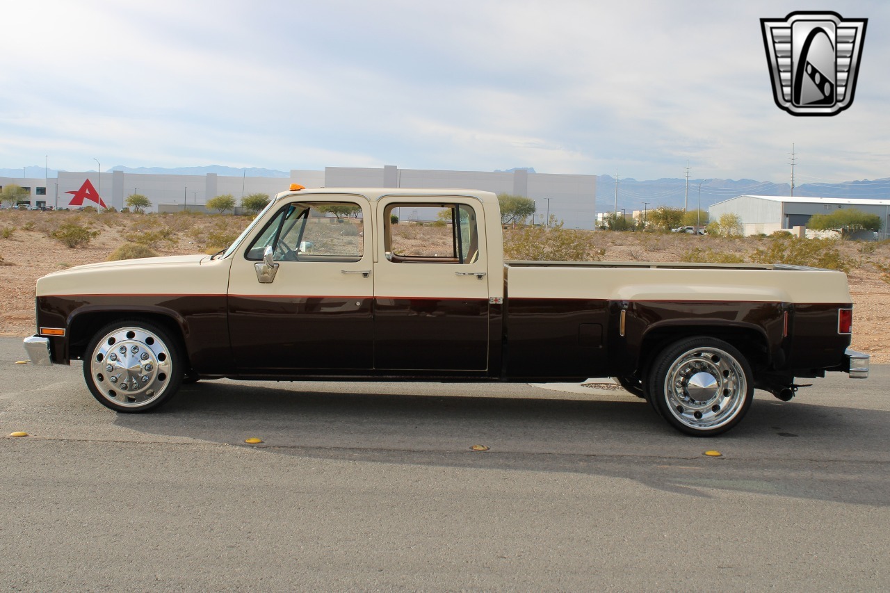 1989 GMC C3500 Crew Cab Dually