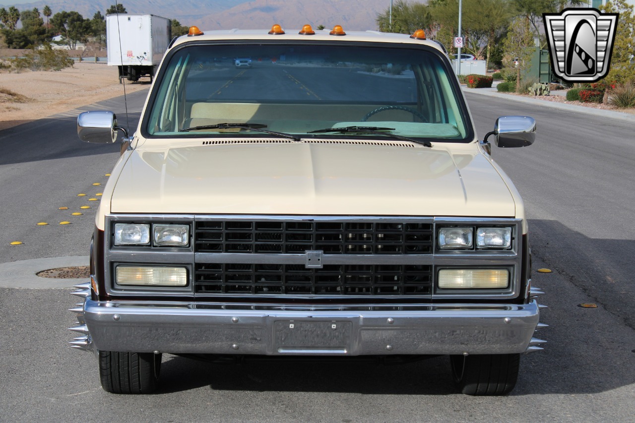 1989 GMC C3500 Crew Cab Dually