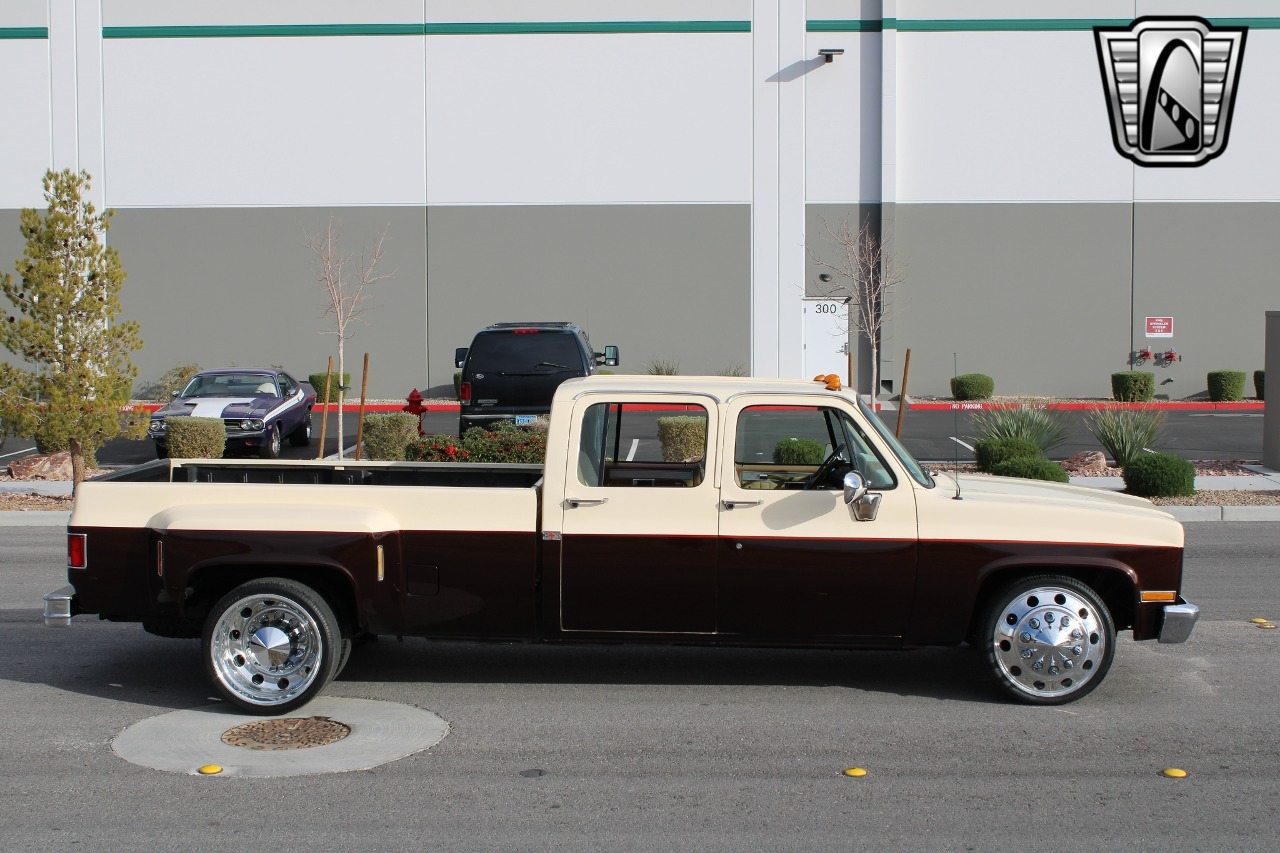 1989 GMC C3500 Crew Cab Dually