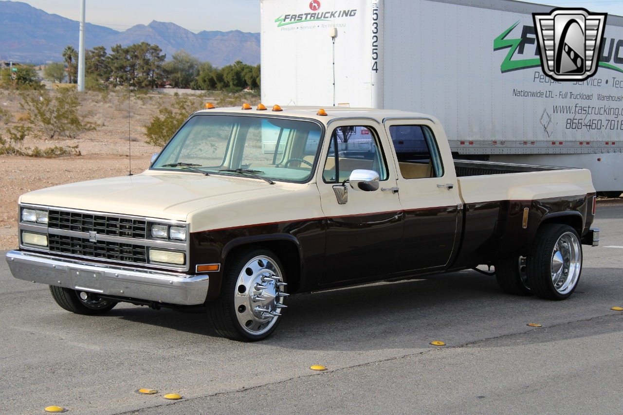 1989 GMC C3500 Crew Cab Dually