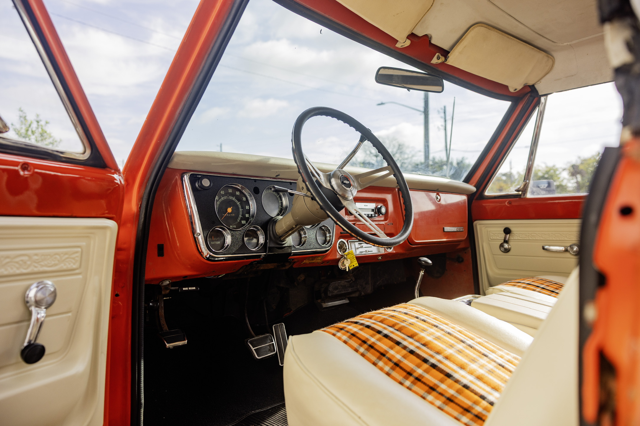 1972 Chevrolet K5 Blazer - 2