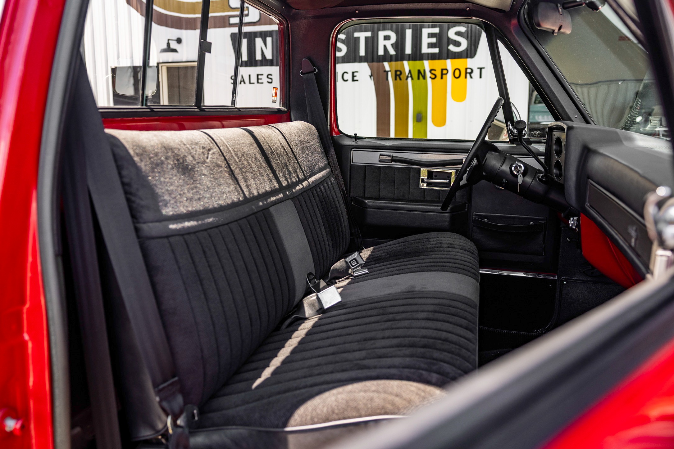 6k-Mile 1987 Chevrolet Silverado V-10