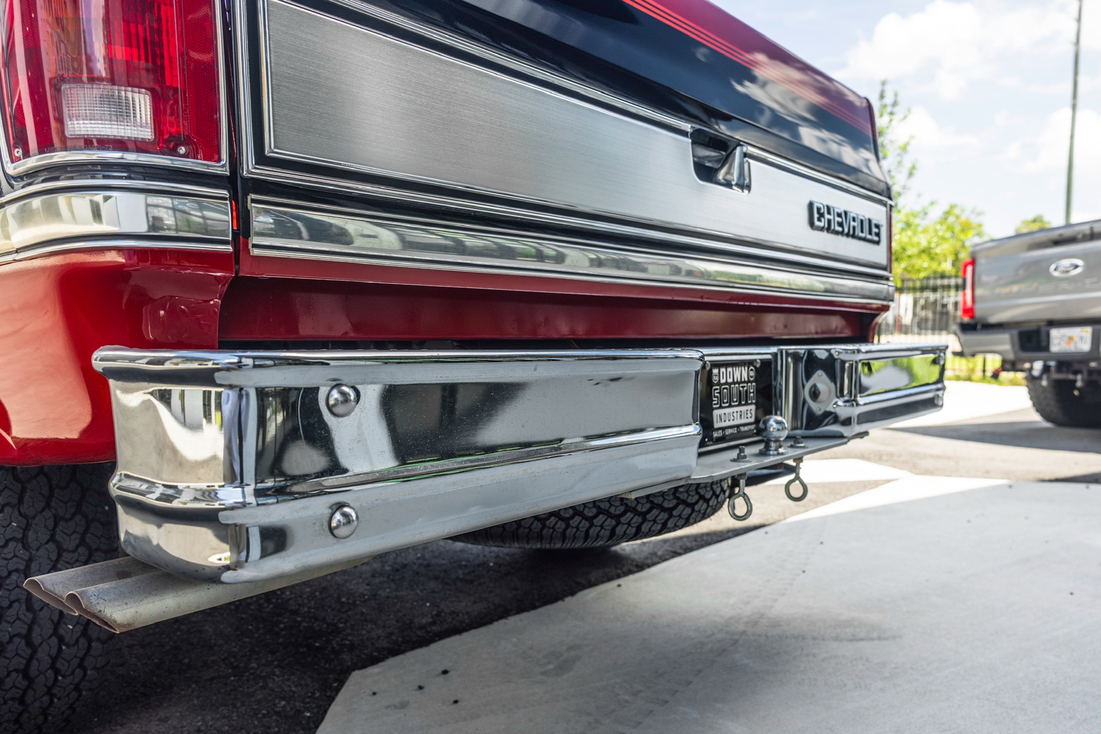 6k-Mile 1987 Chevrolet Silverado V-10