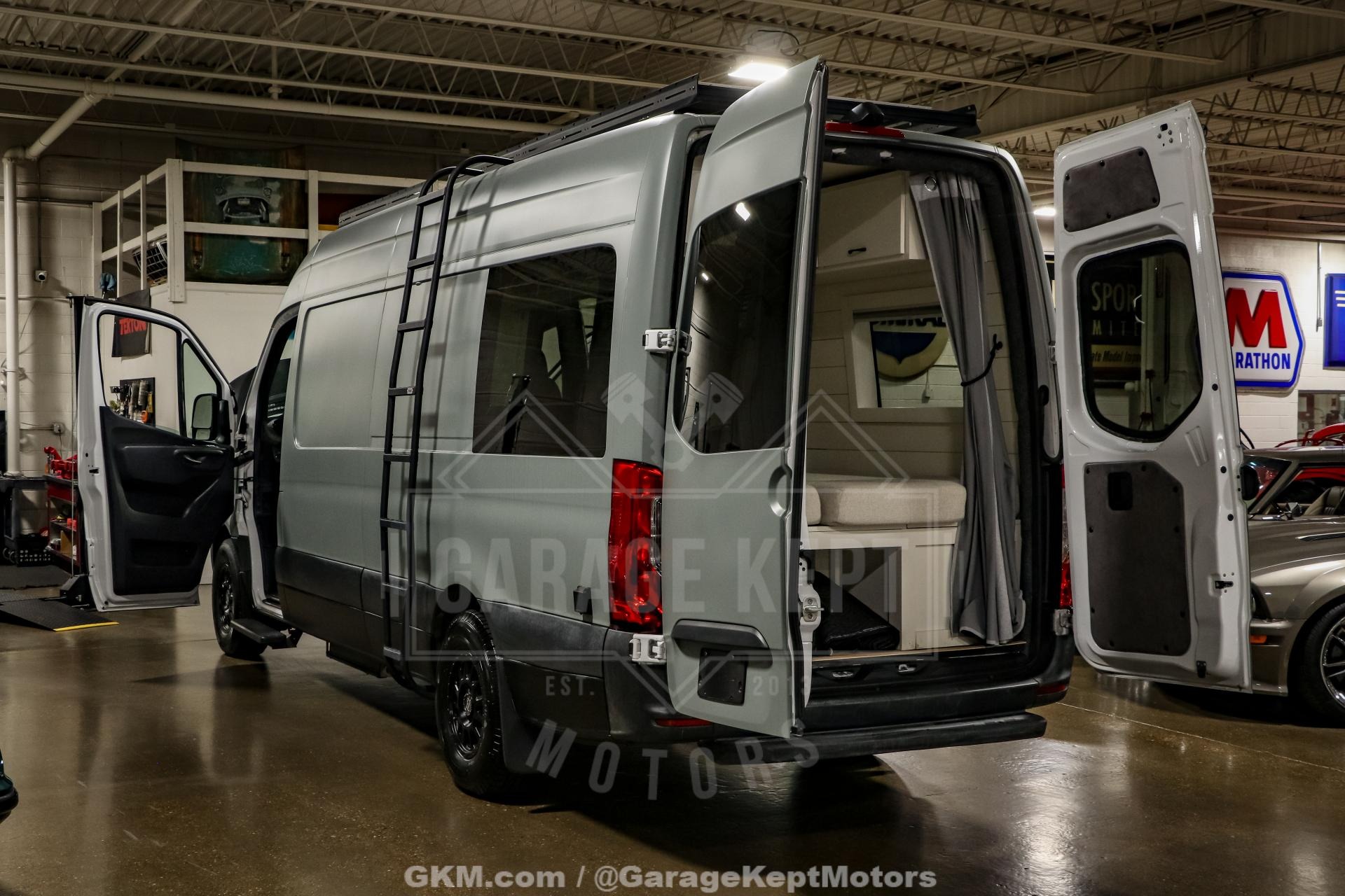2020 Mercedes-Benz Sprinter Camper - 3