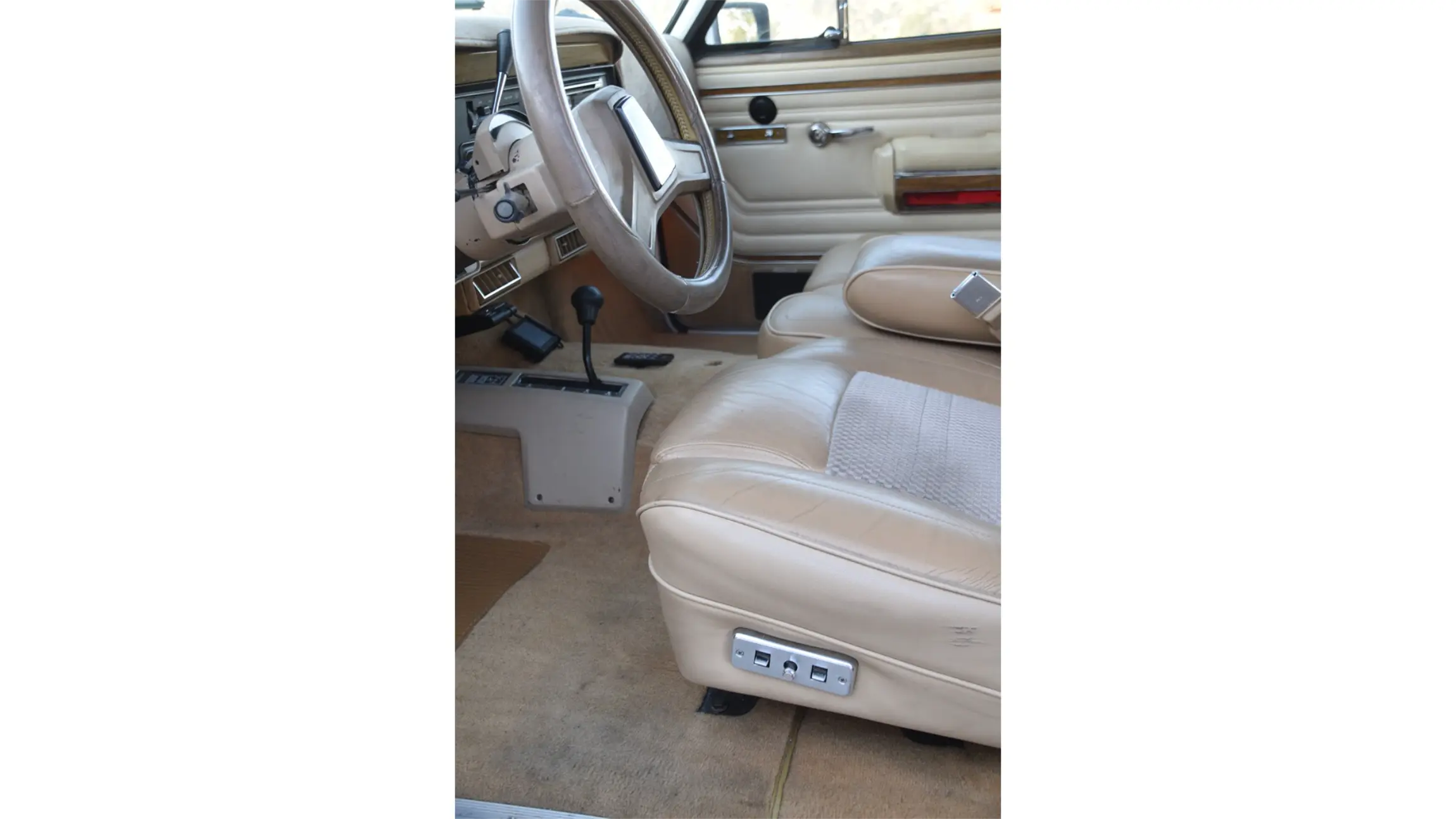 383 Stroker–Powered 1990 Jeep Grand Wagoneer