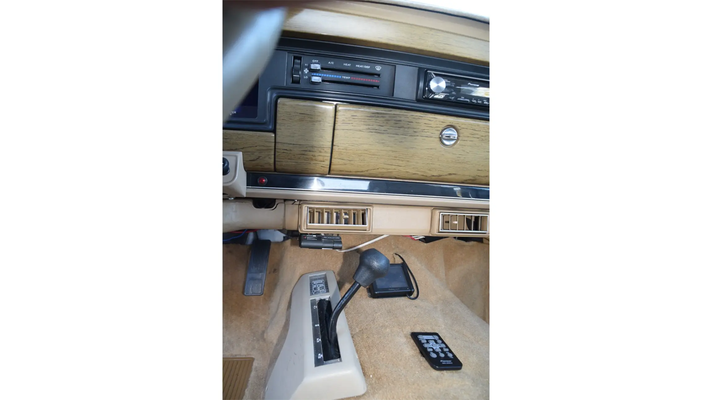 383 Stroker–Powered 1990 Jeep Grand Wagoneer