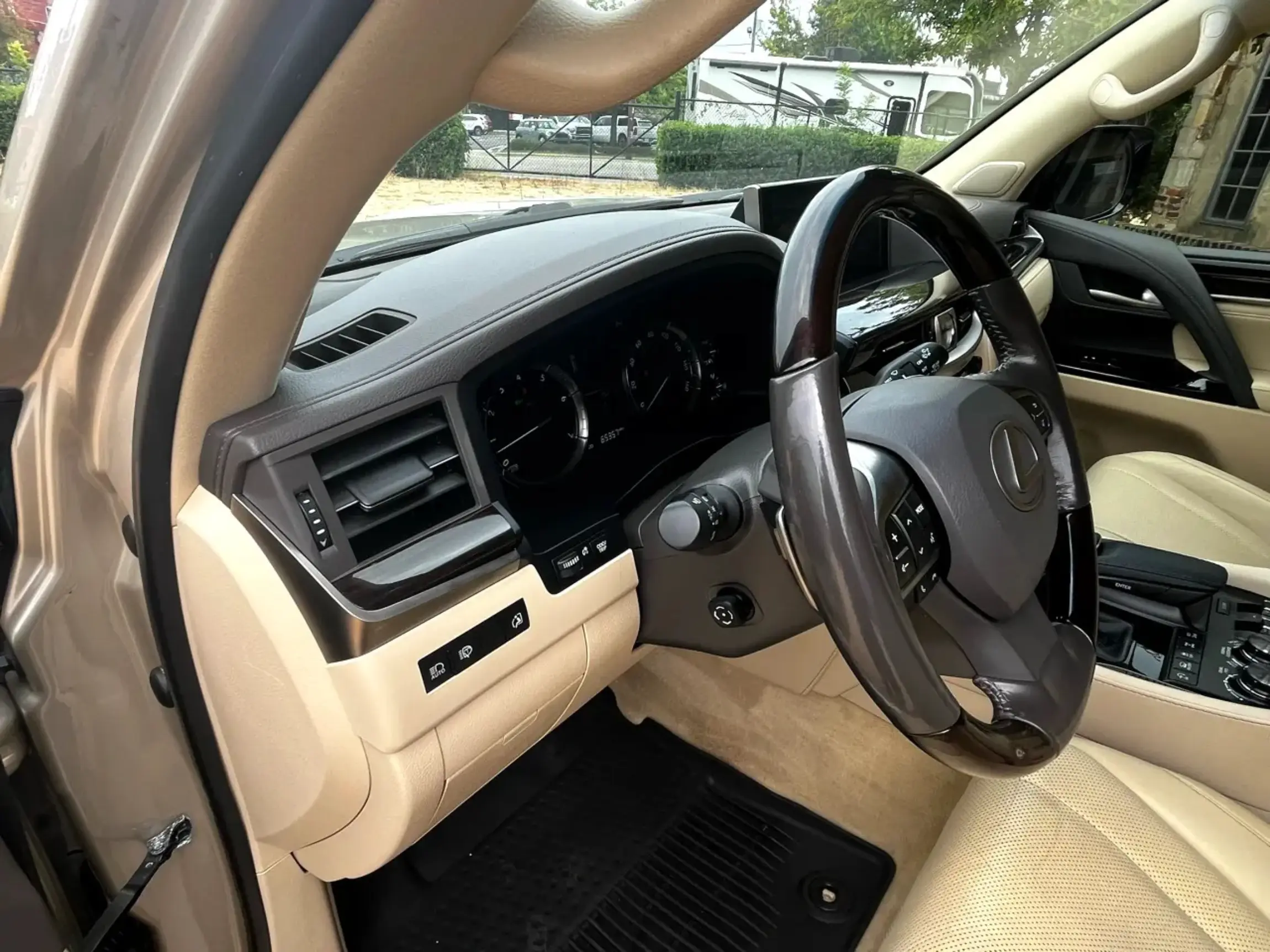 2018 Lexus LX 570