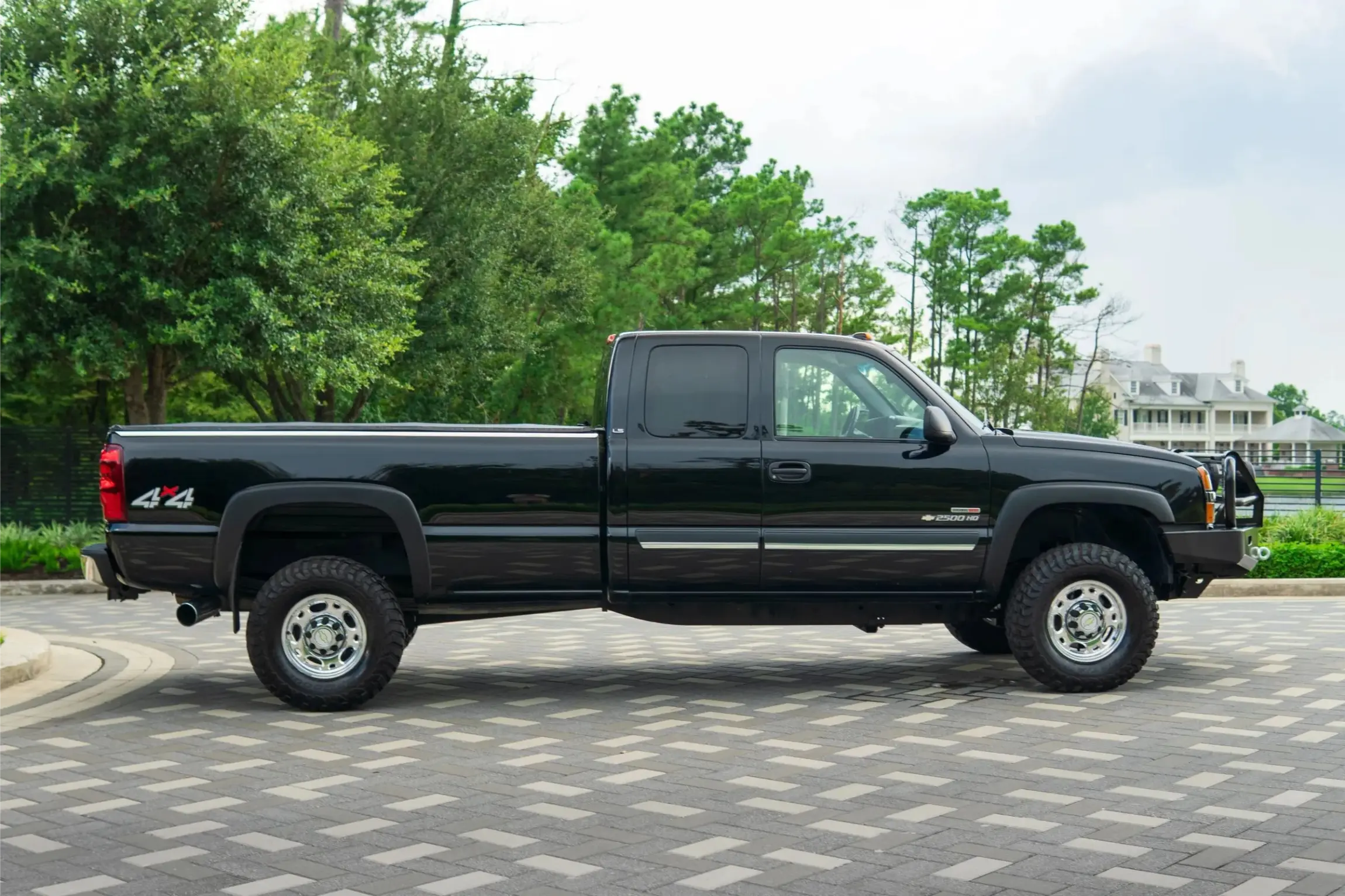2003 Chevrolet Silverado 2500 LS