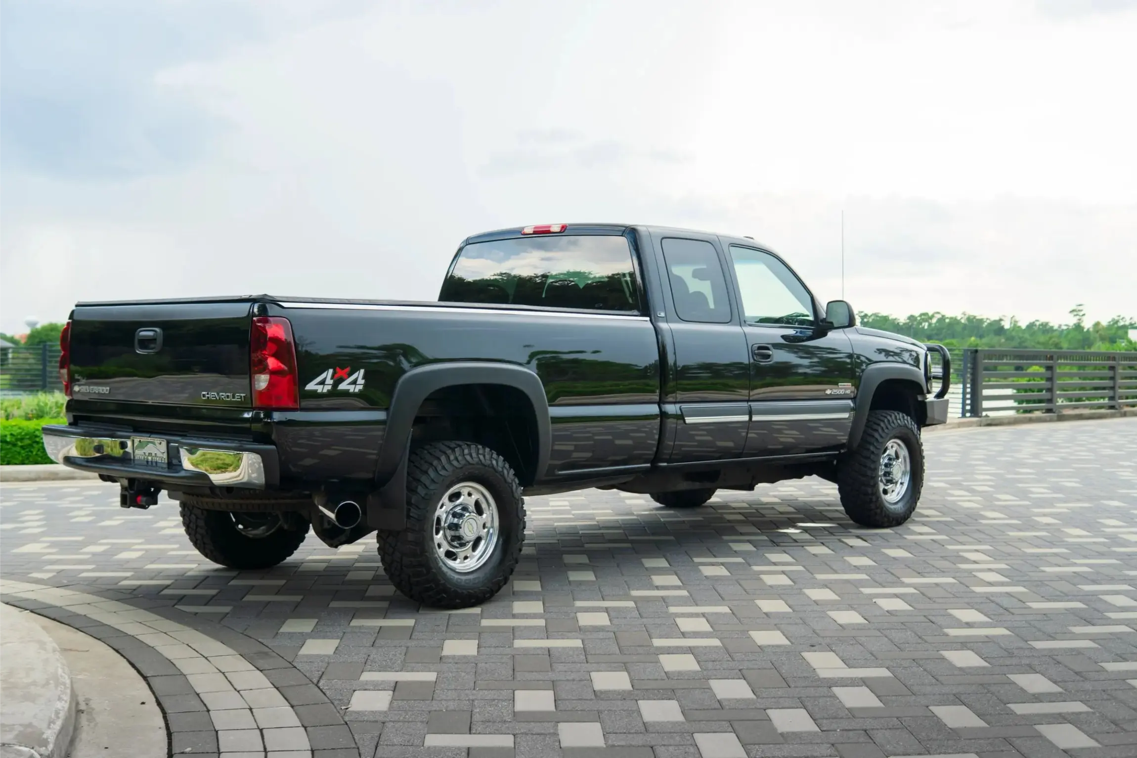 2003 Chevrolet Silverado 2500 LS