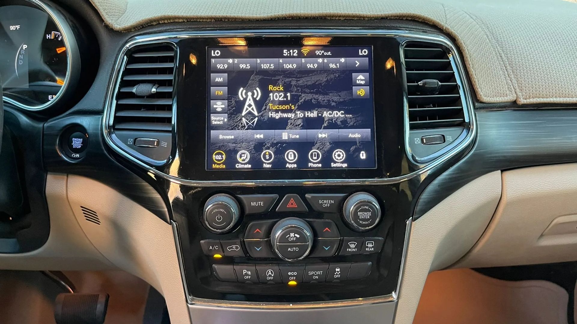 2022 Jeep Grand Cherokee Laredo