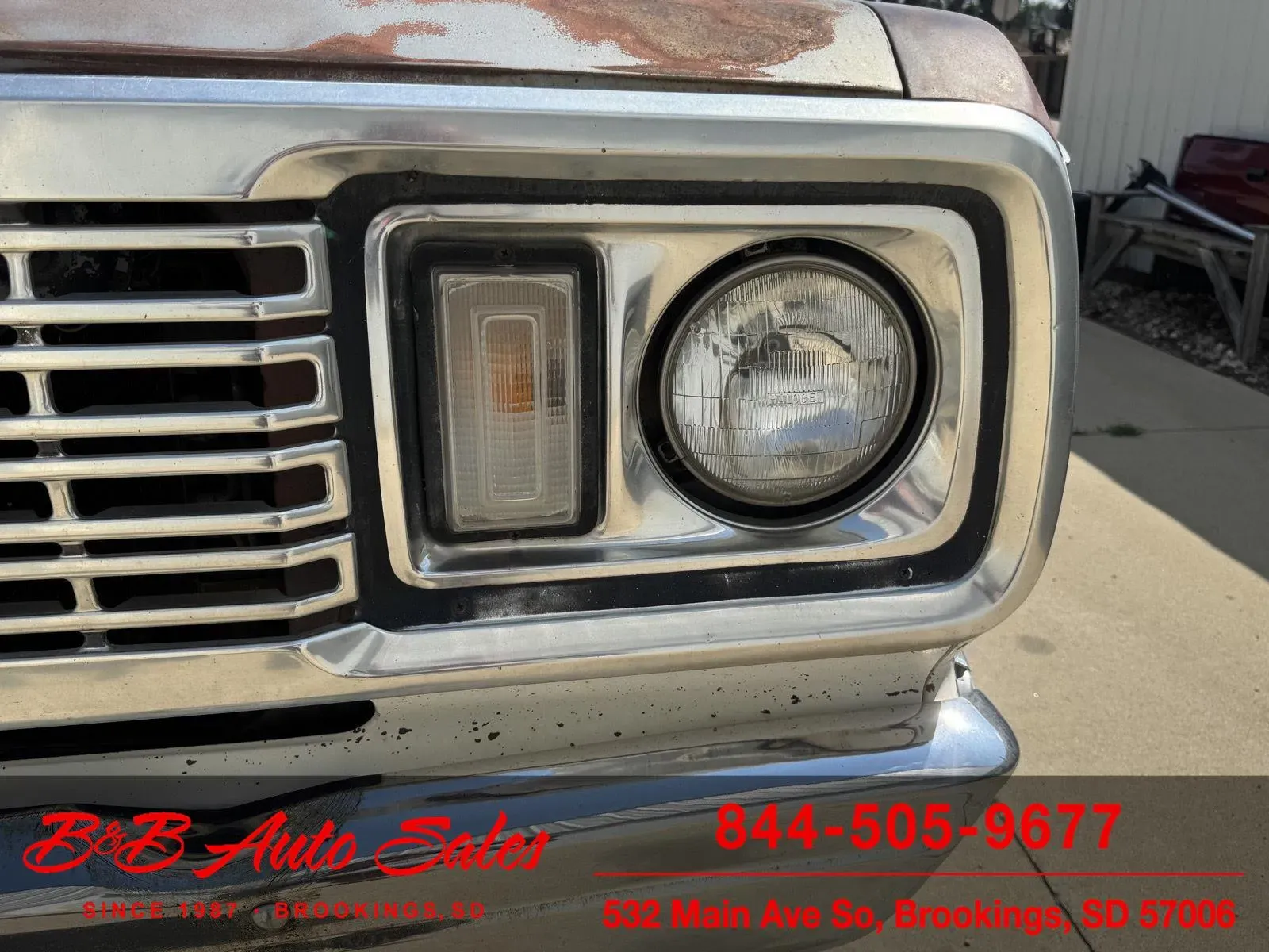 1977 Dodge W200 Adventurer