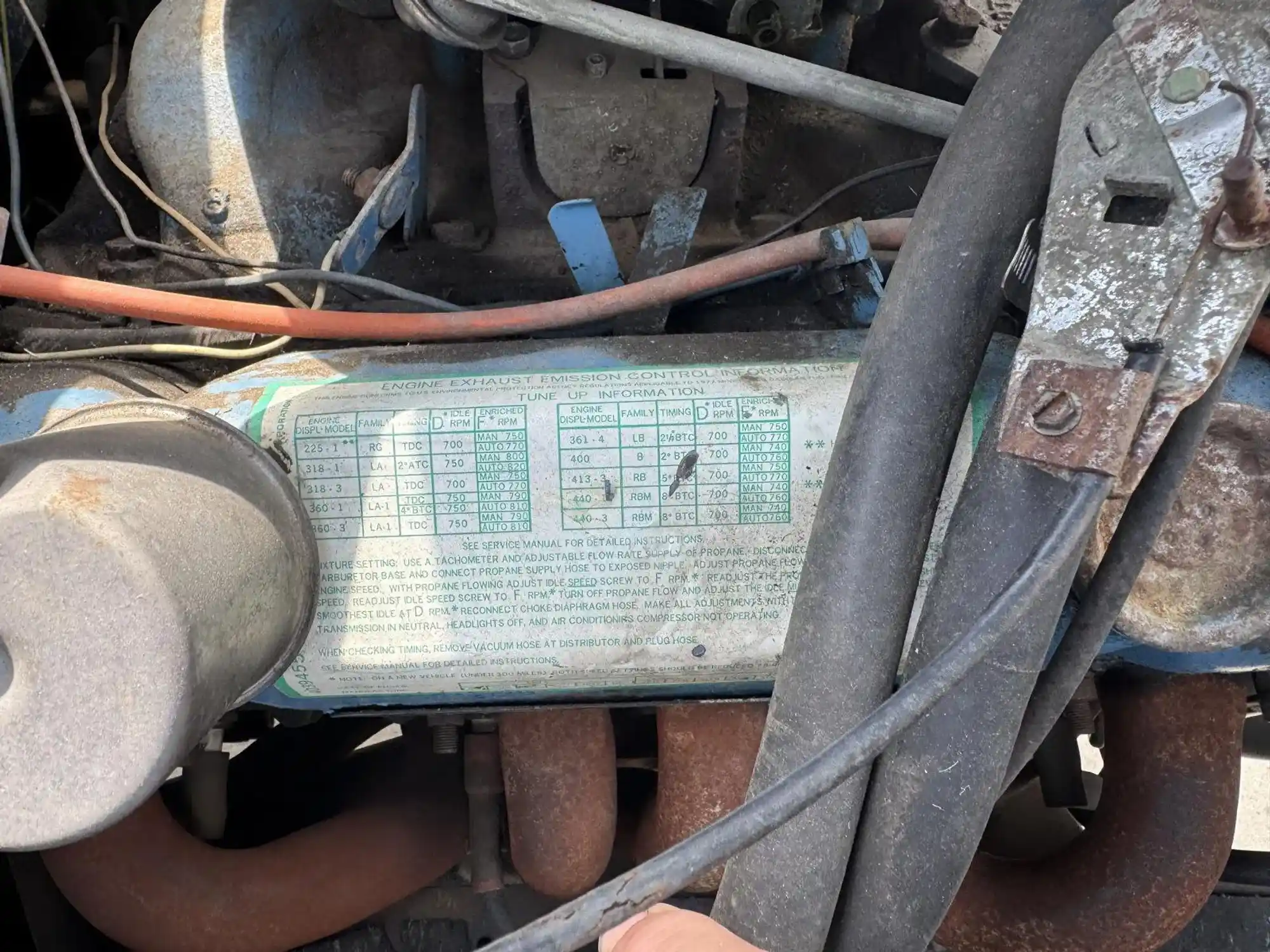 1977 Dodge W200 Adventurer