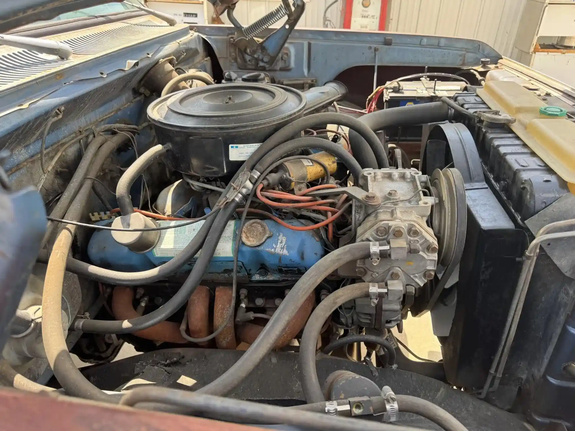 1977 Dodge W200 Adventurer