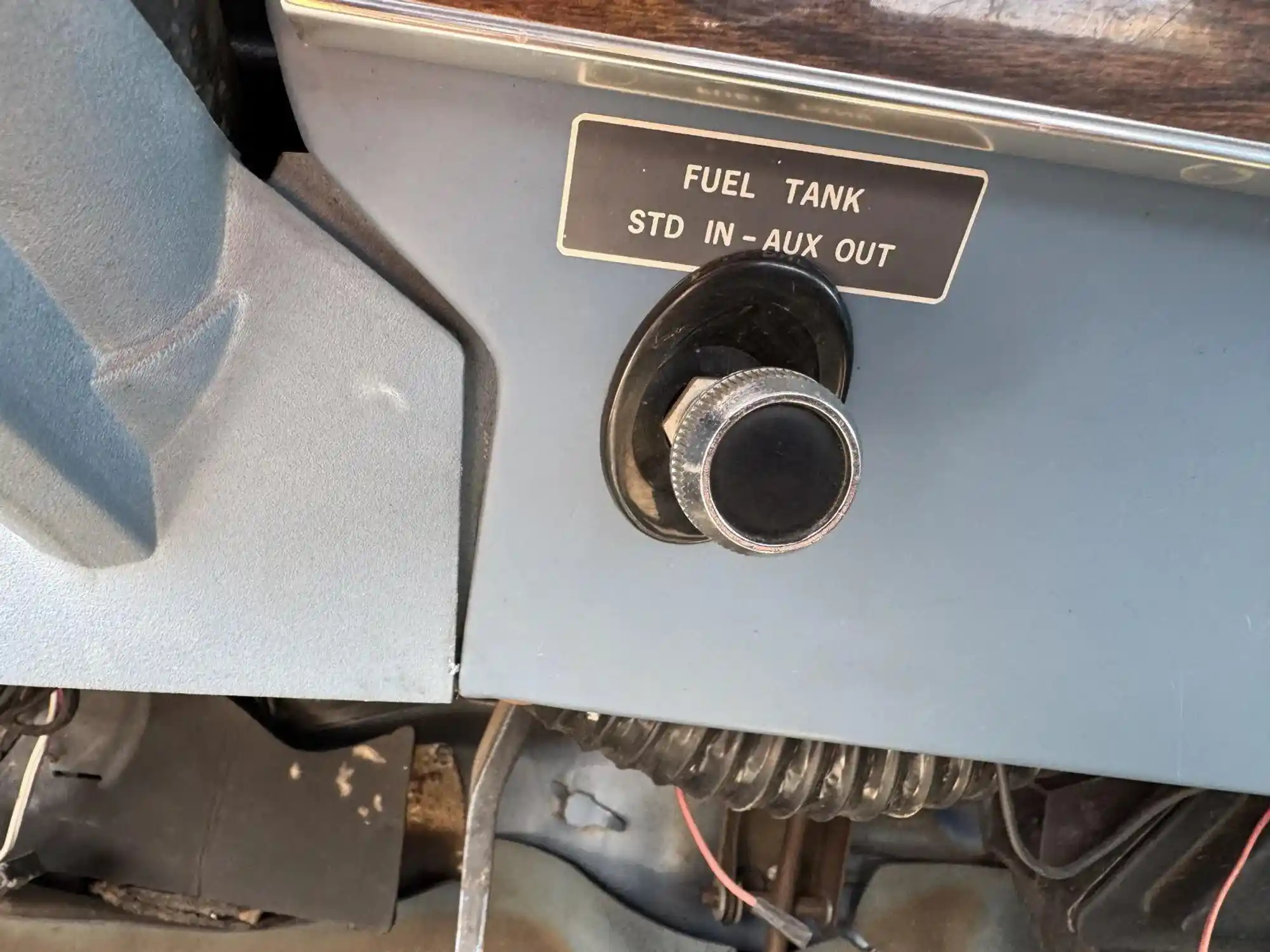 1977 Dodge W200 Adventurer